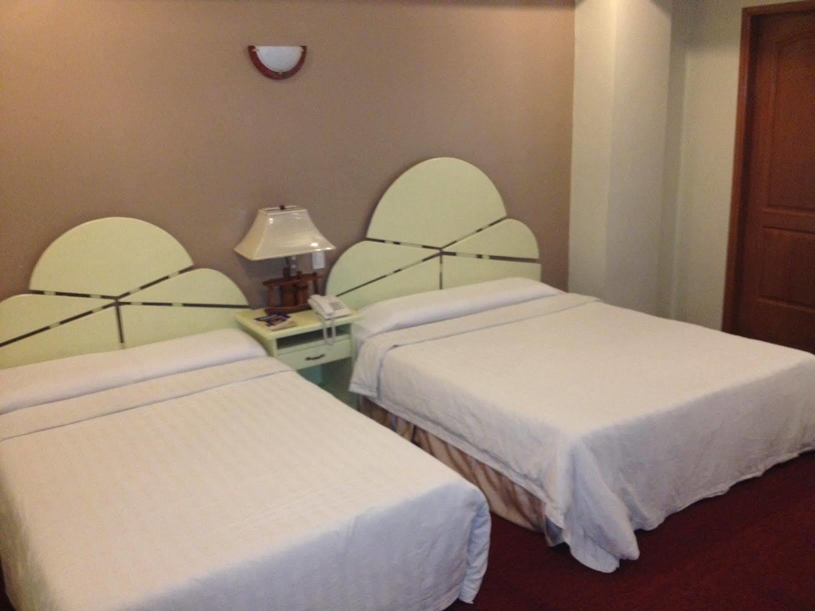 Prince Plaza Hotel 바기오 외부 사진